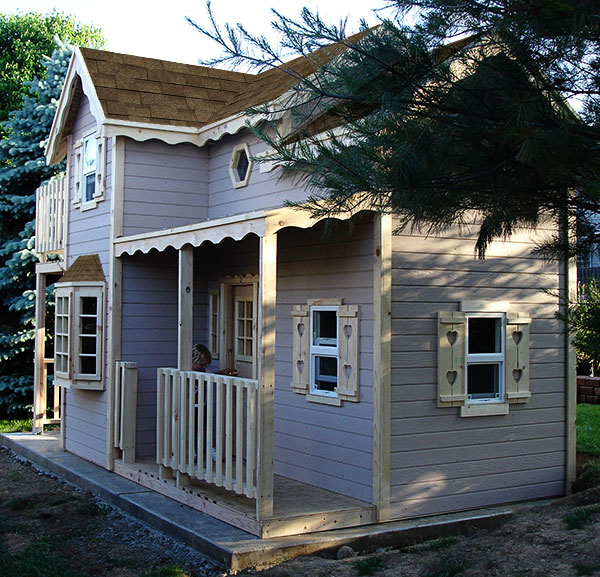 image of childs playhouse front right side